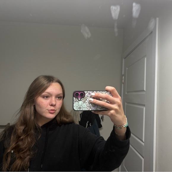 Meet your Posher, Lilly - Picture 4 of 6